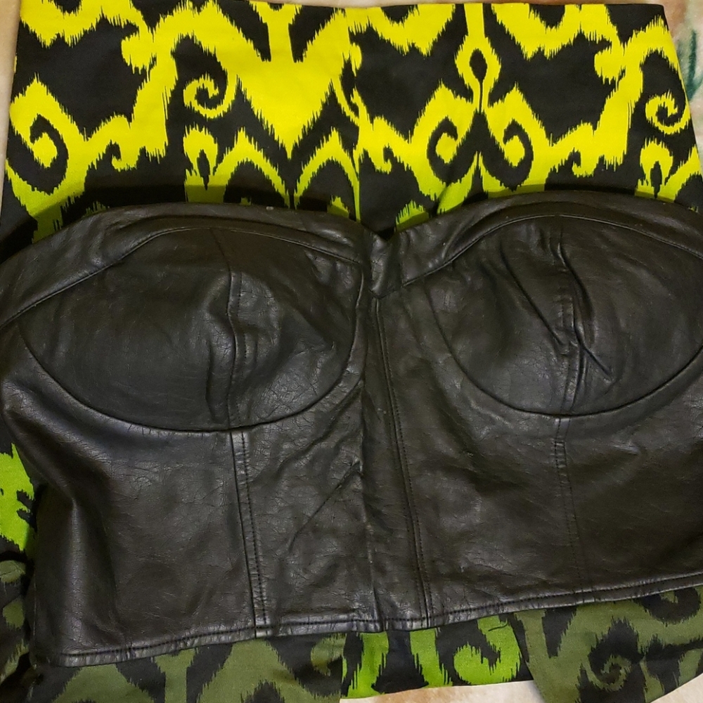 🖤💚💛 Strapless Mini Dress with Faux Leather Bust